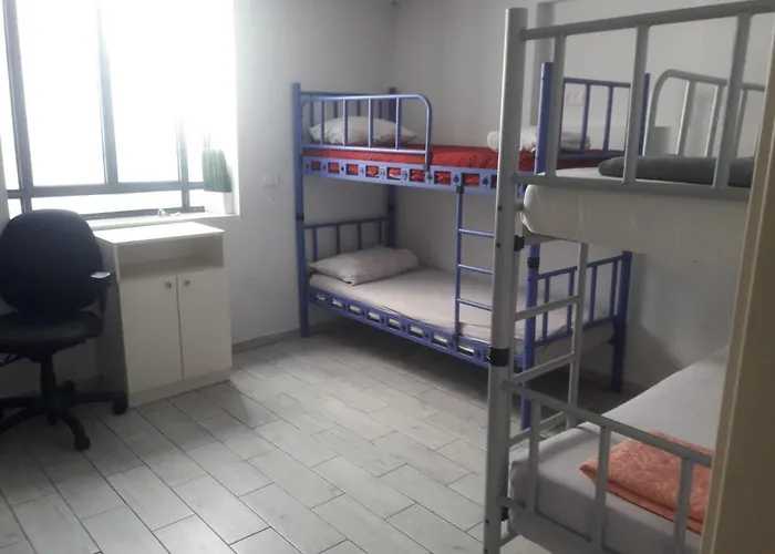 German Colony Guest House- Private And Dorm Rooms